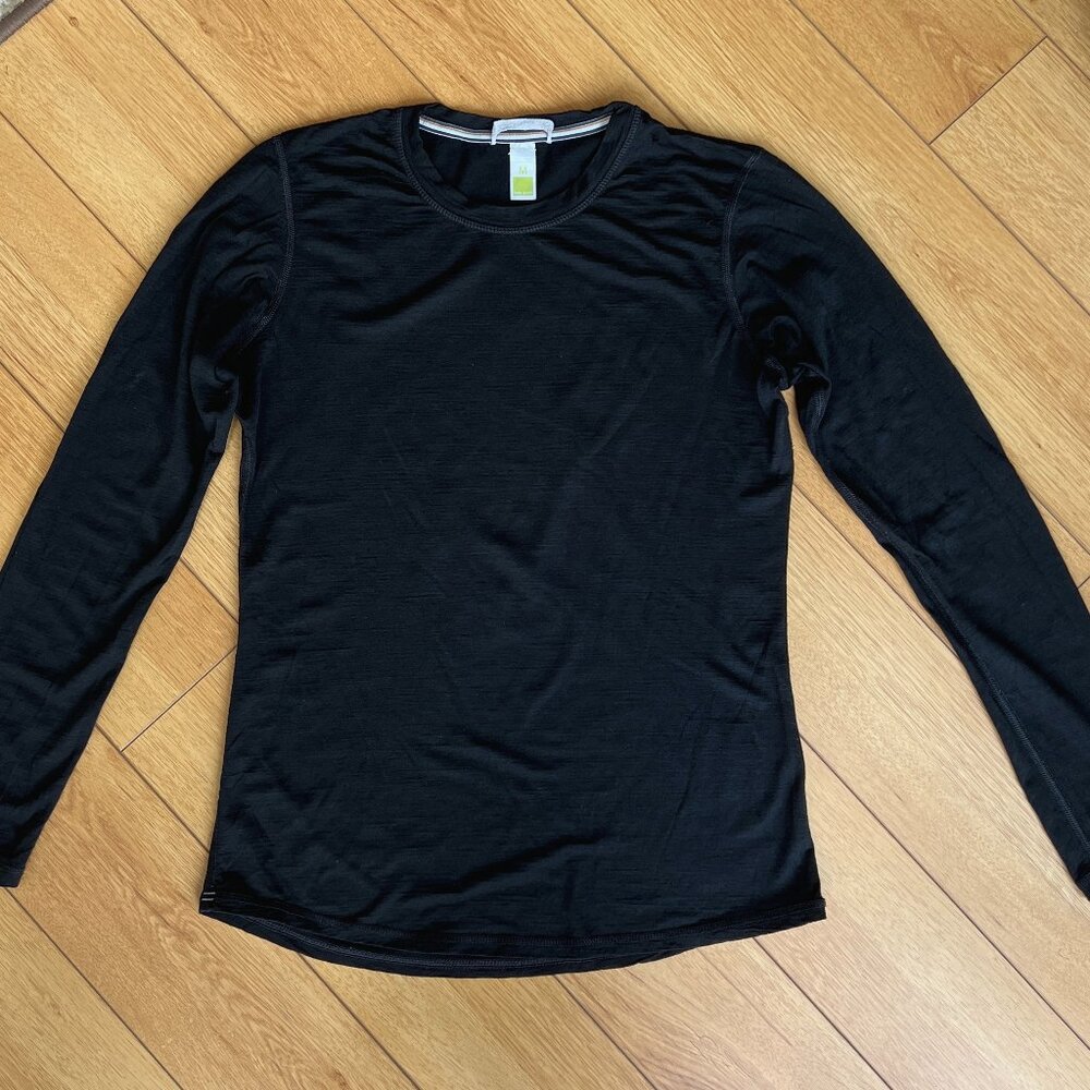 Women's Medium Black Smartwool Thermal Base Layer Top